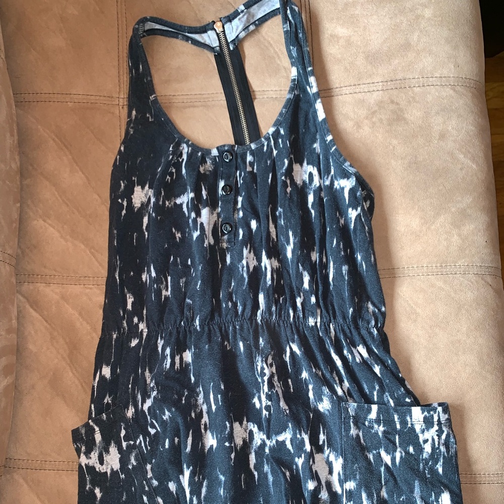 TIEDYE DRESS. ZIP BACK. POCKETS